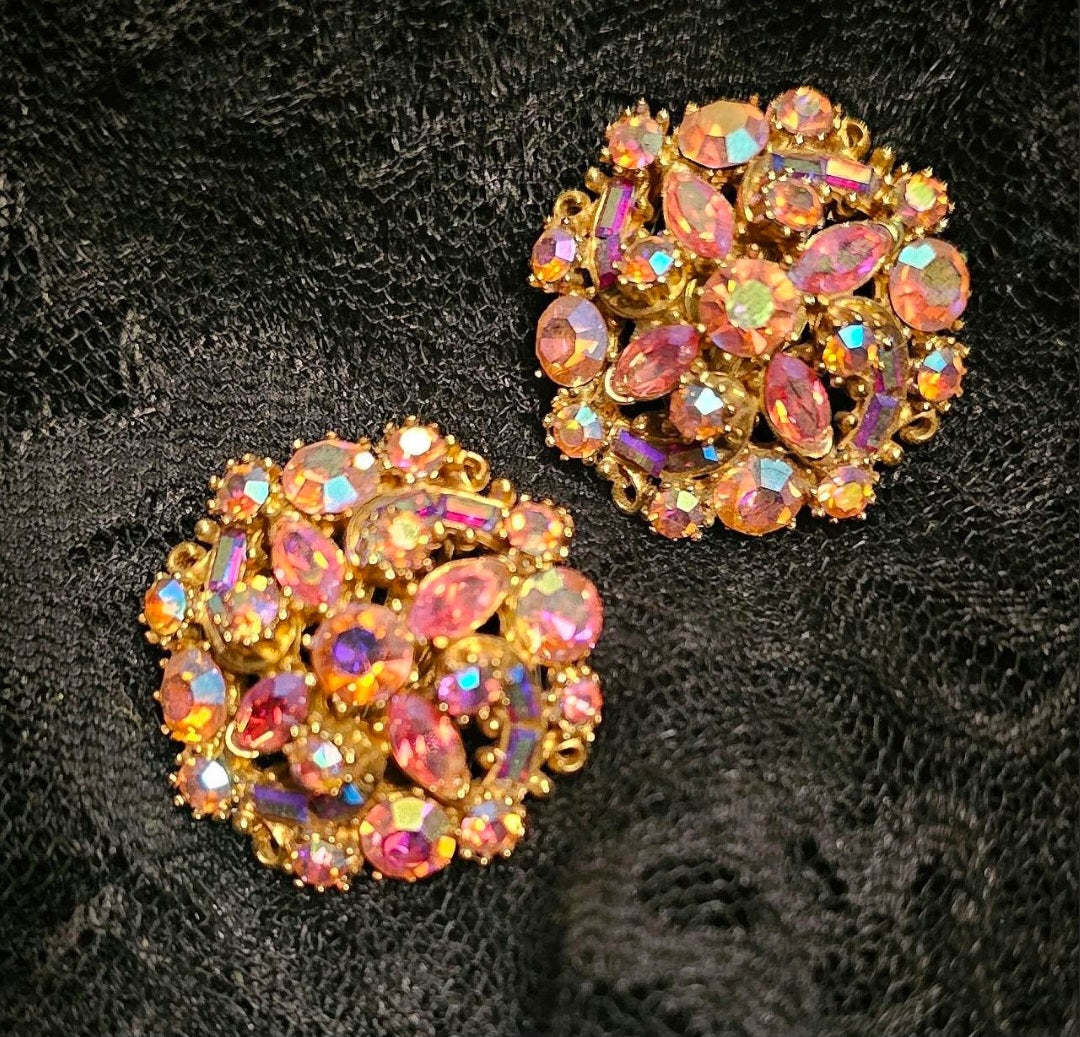 VINTAGE 1950s HOLLYCRAFT CLIP ON EARRINGS – Tooth Veil