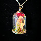 RAT SKULL UNDER GLASS CLOCHE NECKLACE RED DRIED FLOWERS