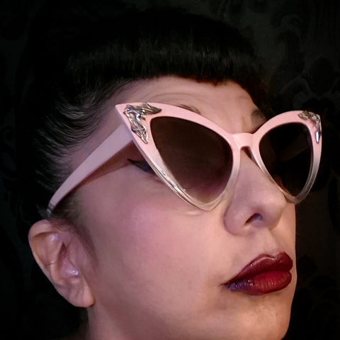 THINK PINK IN FLIGHT ANTI SUNNIES